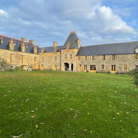 Domaine Du Manoir De Vains Hotel Exterior photo